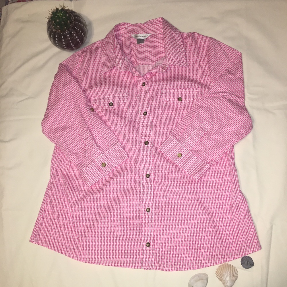 Christopher and Banks 💓 Button Down